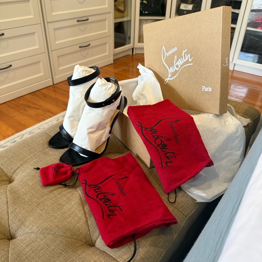 ♥️Christian Louboutins Jonatina 100 Leather & PVC Ankle-Strap size 41 ♥️